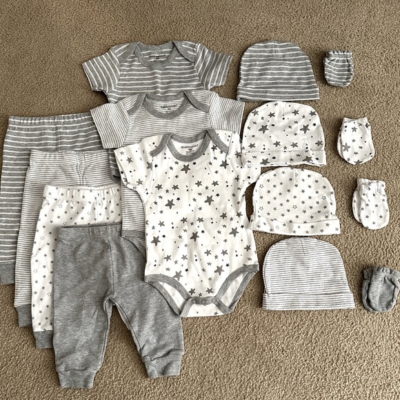 Other - 16 piece layette set size 6 months